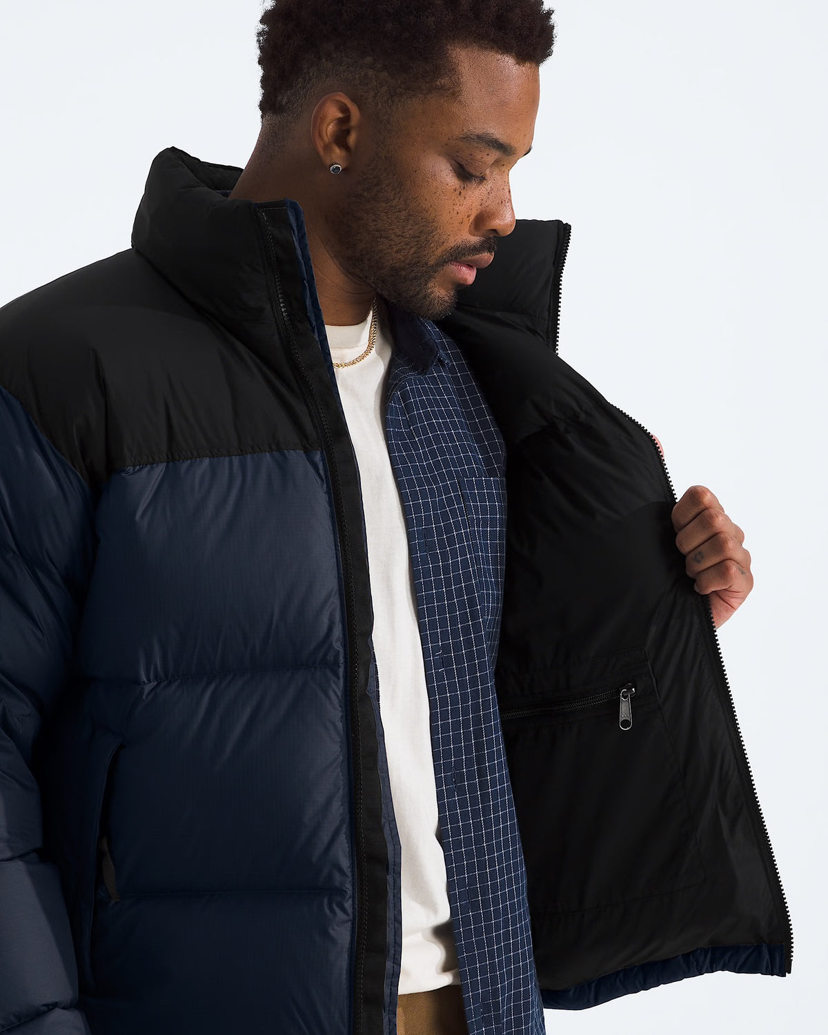 The North Face Men's 1996 Retro Nuptse Jacket in Smoked Pearl